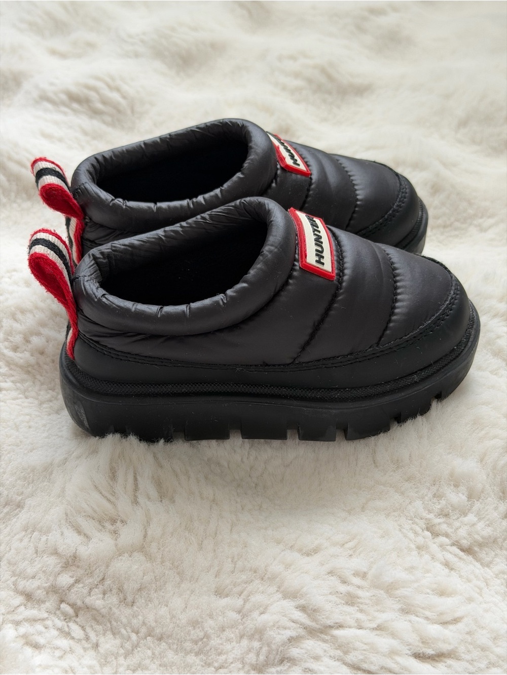 Hunter Original In/Out Puffer Slipper Booties Black Red Toddler